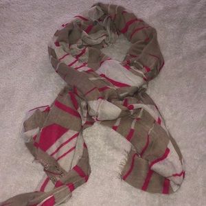 Women’s Express scarf